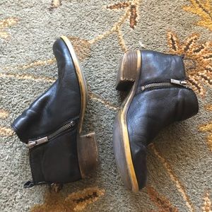 🍀 LUCKY BRAND BOOTIES 🍀